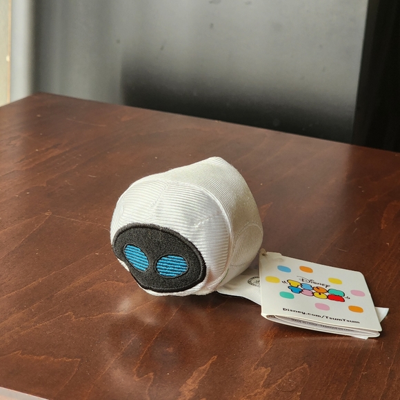 Disney Toys Nwt Disney Pixar Walle Eve Tsum Tsum Stuffed Animal Toy